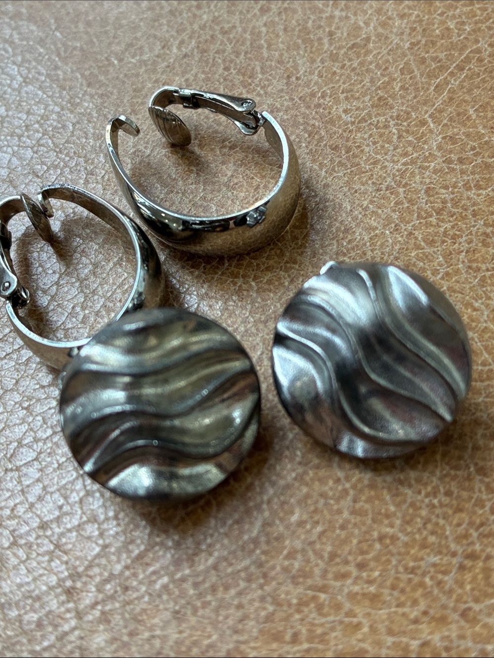 Vintage set pewter Wavy Circle Clip-On Earrings and chrome hoop clips